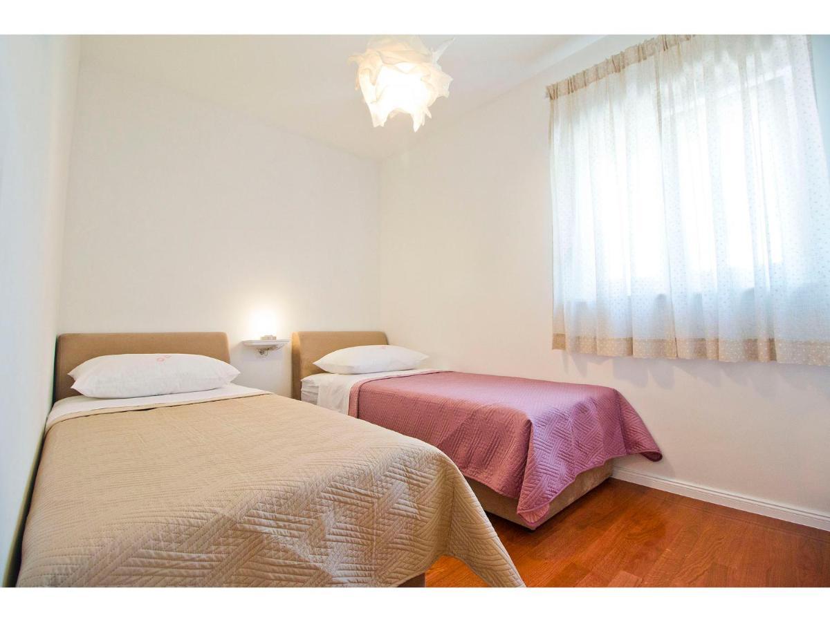 Olive Tree Apartment Podstrana Exterior photo